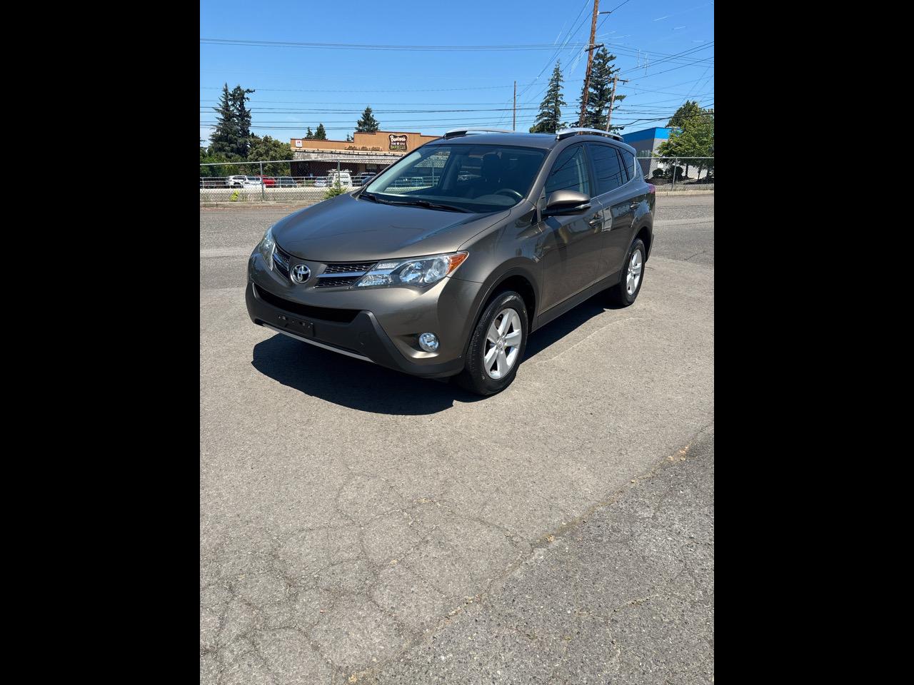 Toyota RAV4 XLE AWD 2014