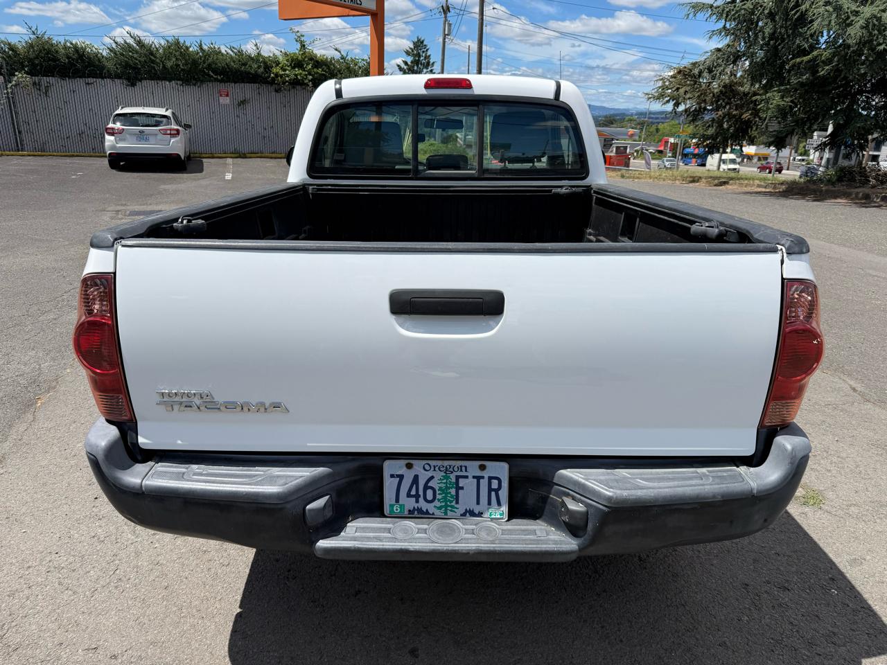Toyota Tacoma Regular Cab 2WD 2012