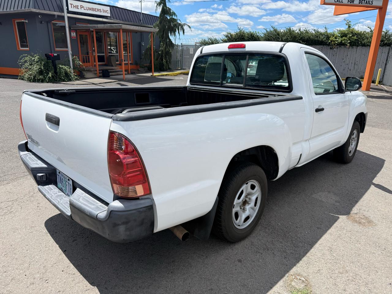 Toyota Tacoma Regular Cab 2WD 2012
