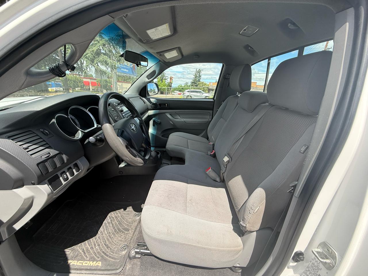 Toyota Tacoma Regular Cab 2WD 2012