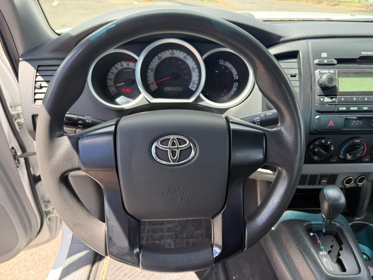 Toyota Tacoma Regular Cab 2WD 2012