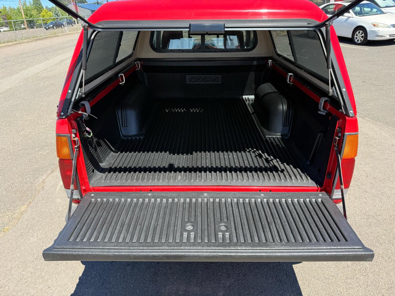 Nissan Pickup XE-V6 King Cab 2WD 1995