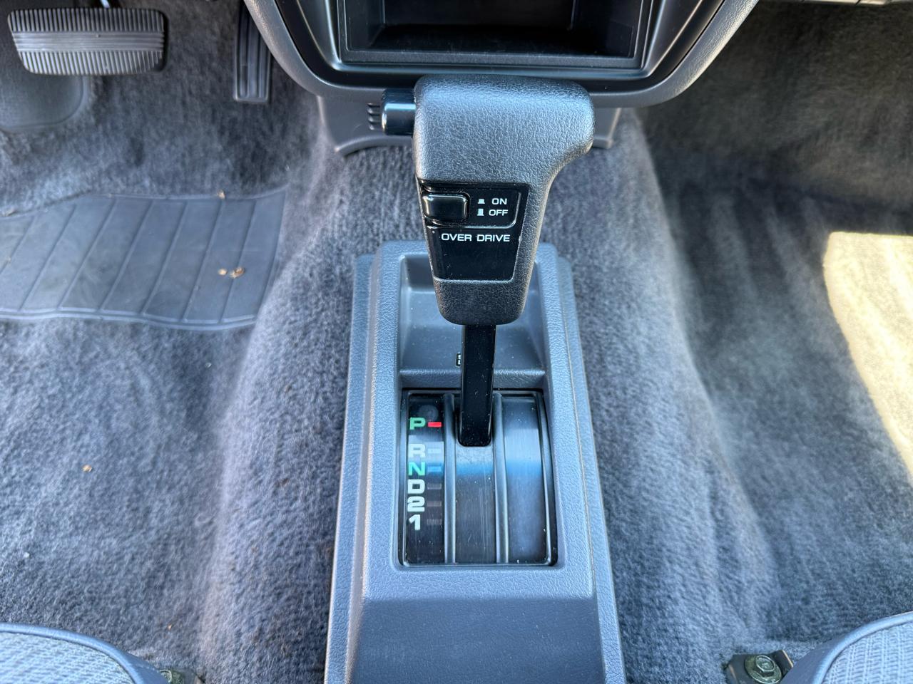Nissan Pickup XE-V6 King Cab 2WD 1995