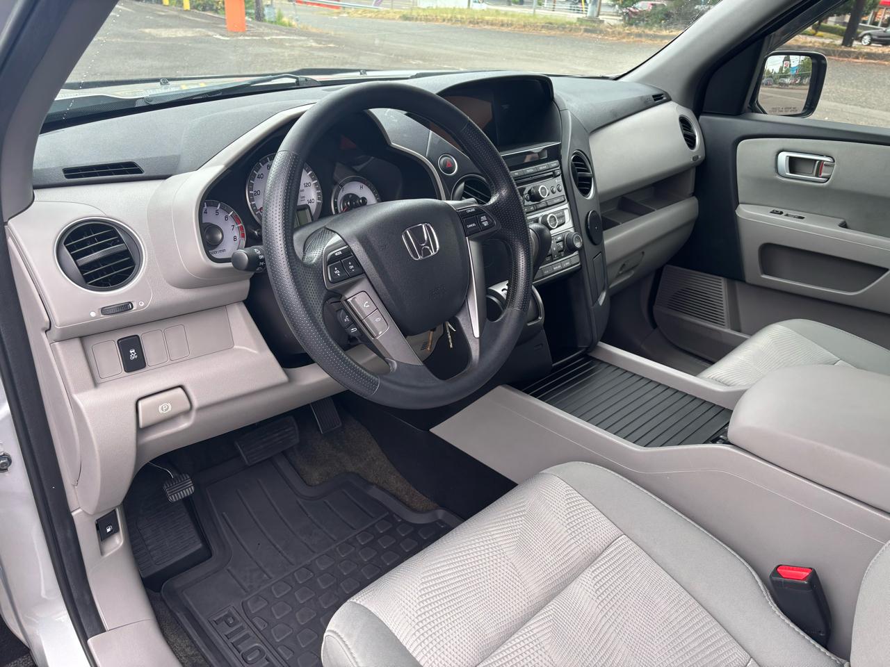 Honda Pilot LX 2WD 2013