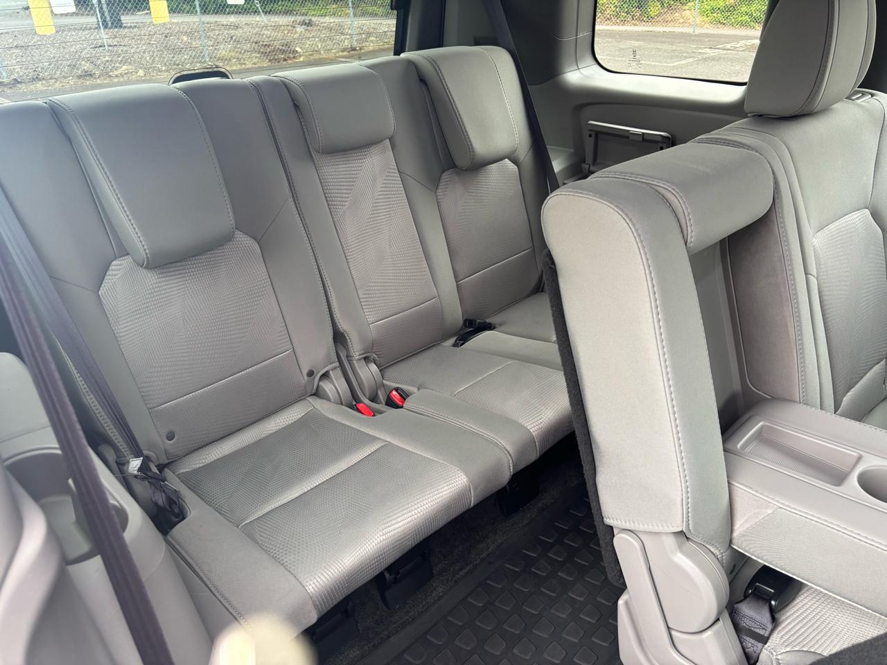 Honda Pilot LX 2WD 2013