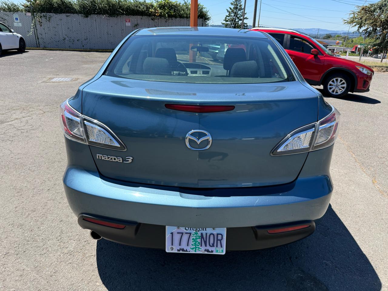 Mazda MAZDA3 i Touring 4-door 2011