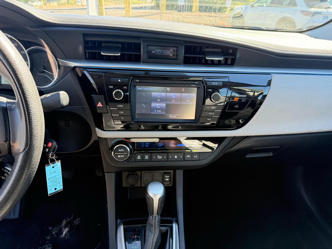 Toyota Corolla 4dr Sdn LE Auto 2015