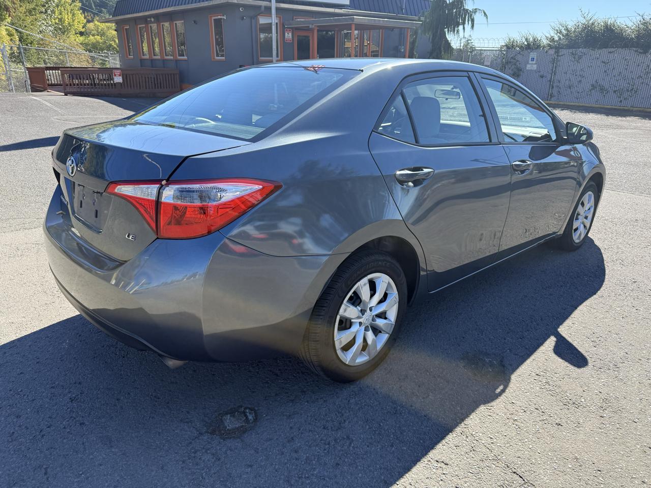 Toyota Corolla photo 13