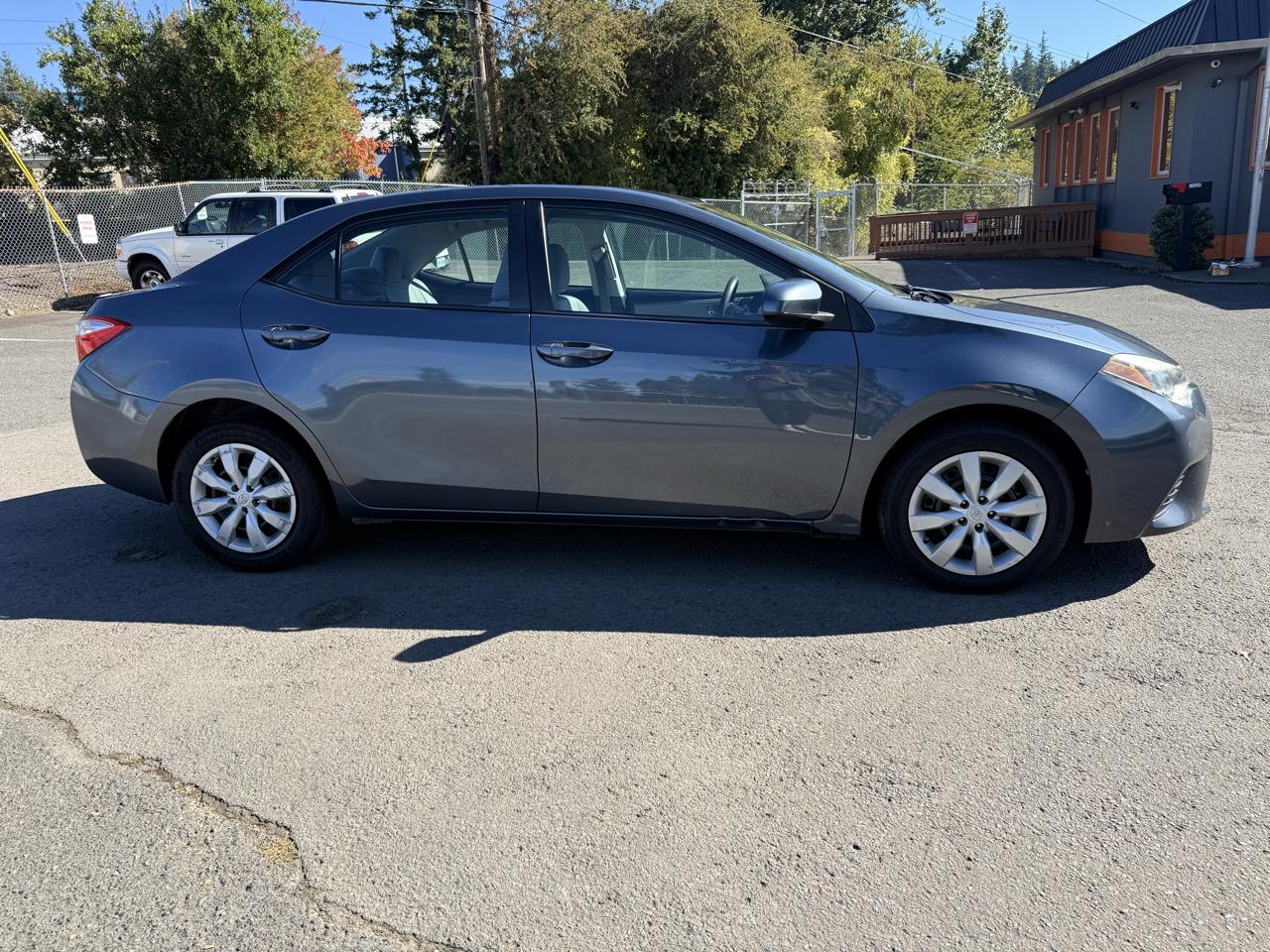 Toyota Corolla photo 14