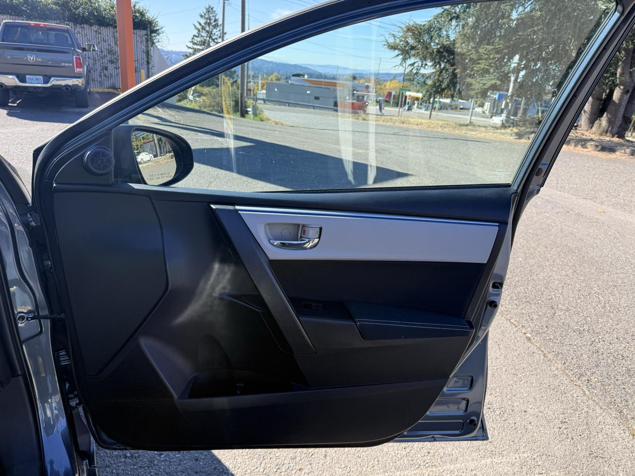 Toyota Corolla photo 22