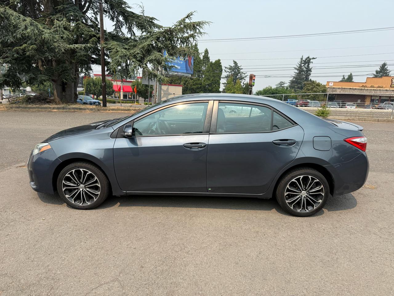 Toyota Corolla S Premium CVT 2015