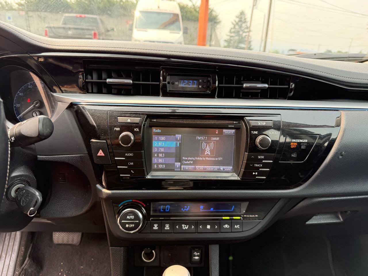 Toyota Corolla S Premium CVT 2015