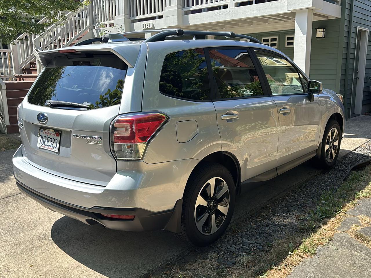 Subaru Forester 2.5i Premium PZEV CVT 2017