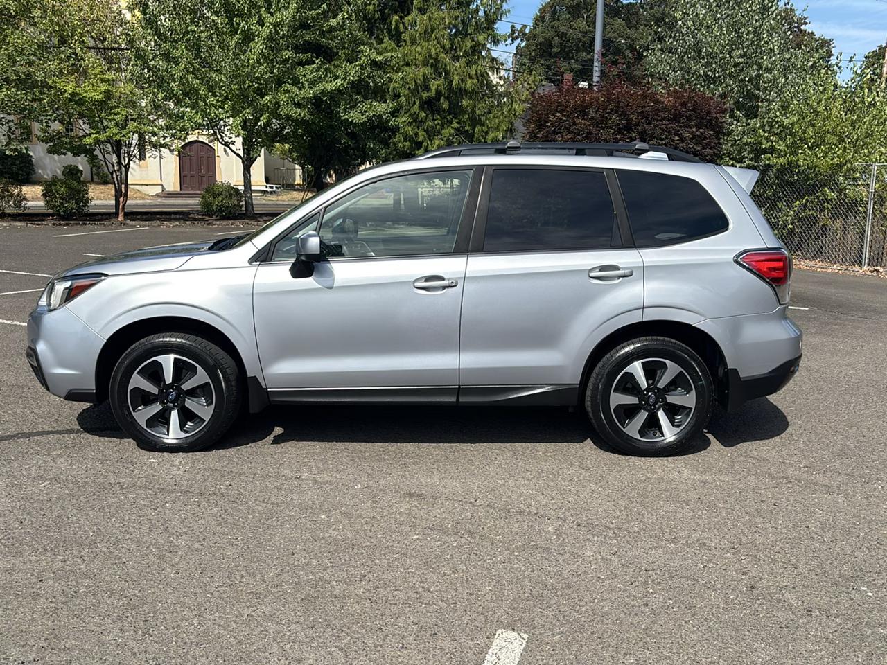 Subaru Forester 2.5i Premium PZEV CVT 2017