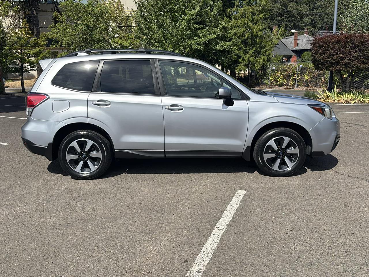 Subaru Forester 2.5i Premium PZEV CVT 2017