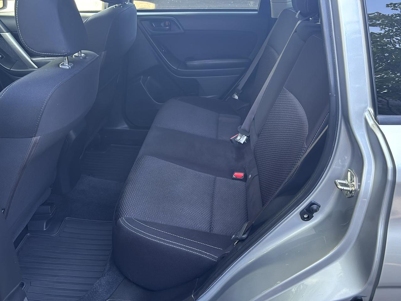Subaru Forester 2.5i Premium PZEV CVT 2017
