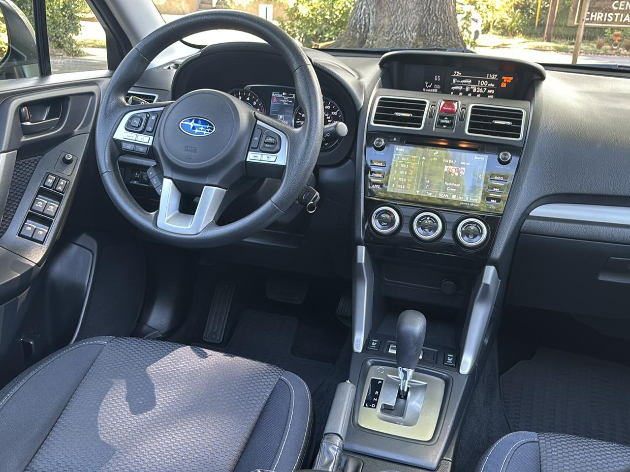 Subaru Forester 2.5i Premium PZEV CVT 2017