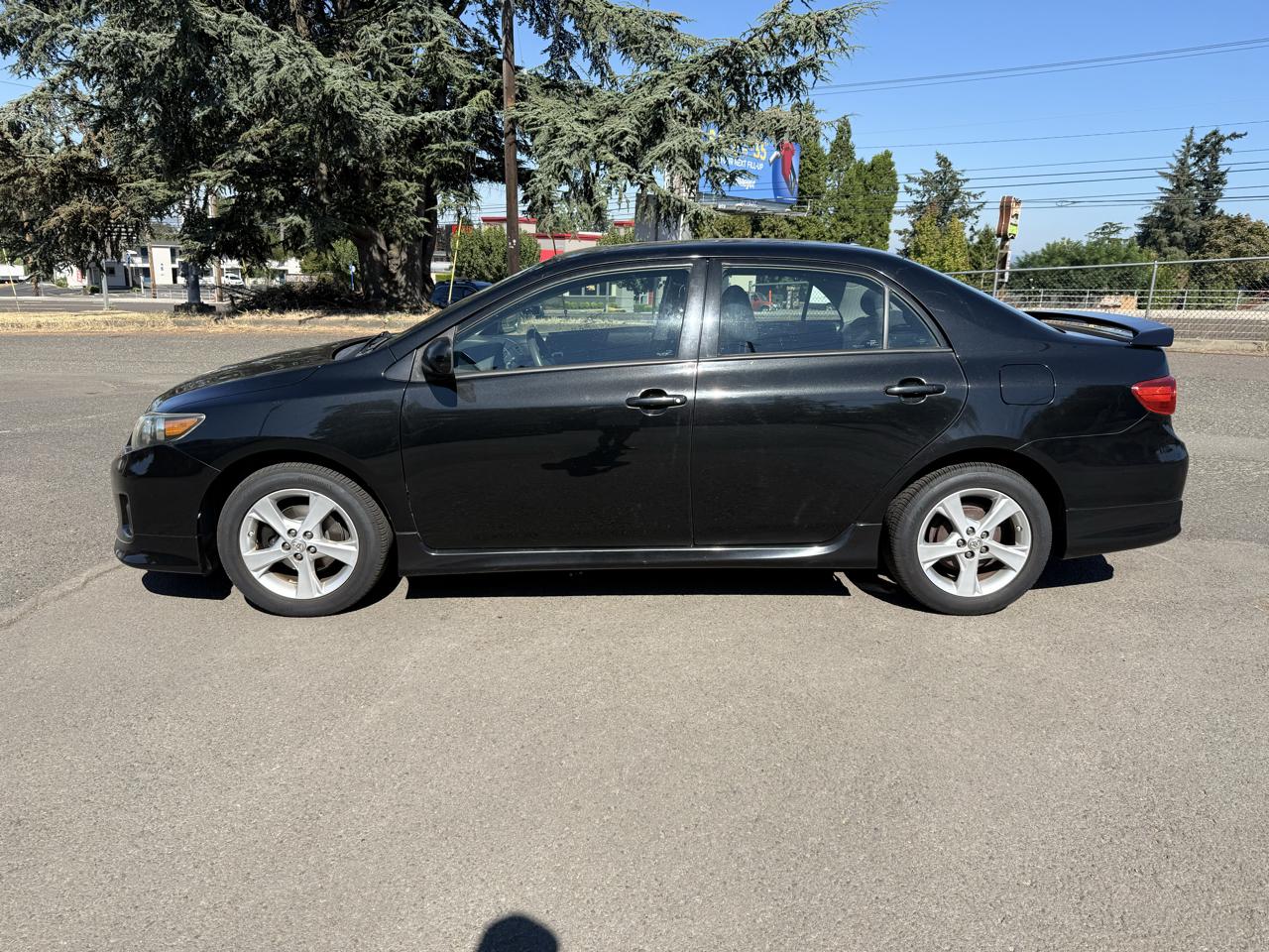 Toyota Corolla S Premium 4D Sedan 2011