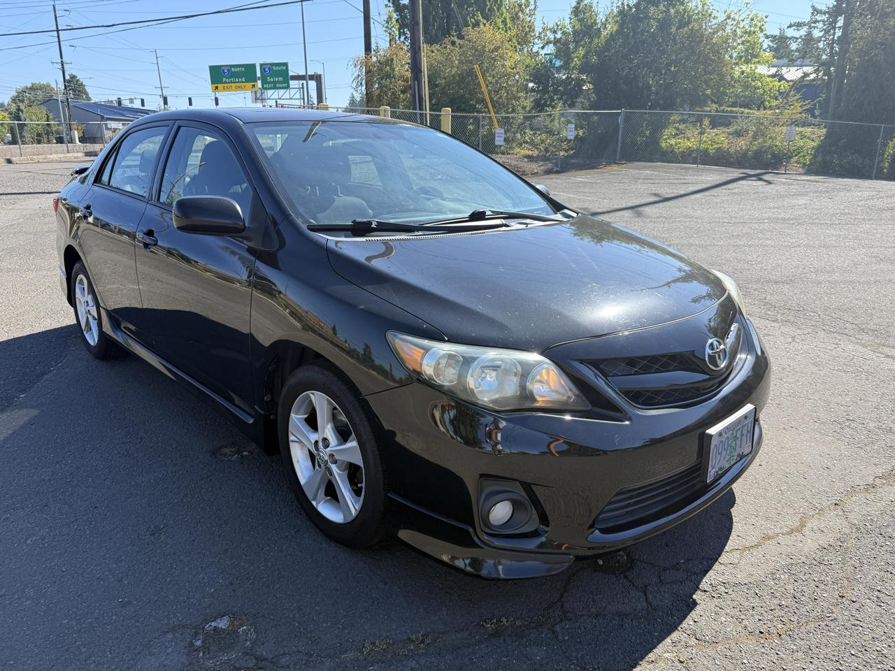 Toyota Corolla S Premium 4D Sedan 2011