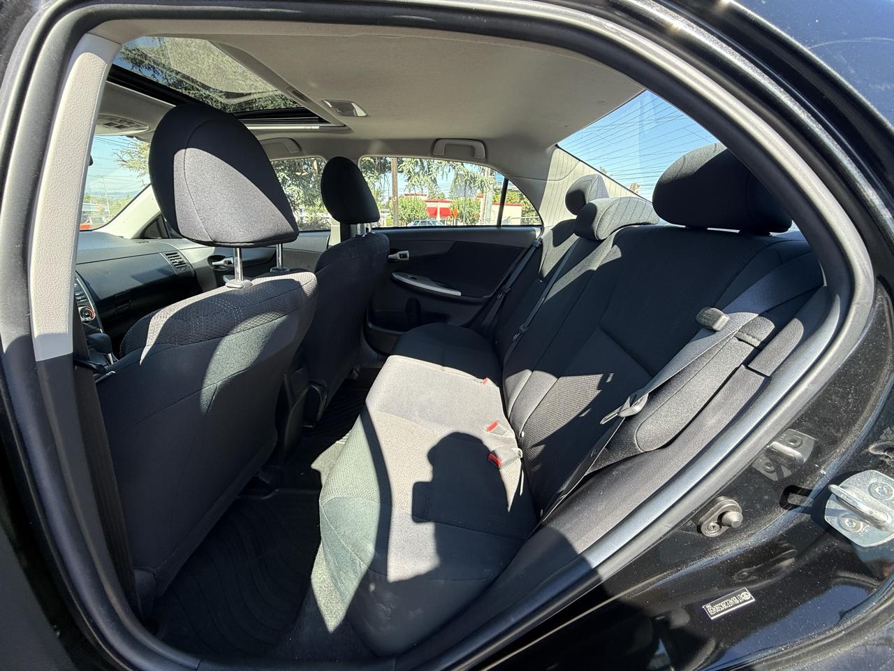 Toyota Corolla S Premium 4D Sedan 2011