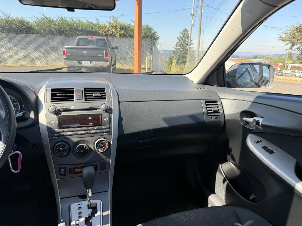 Toyota Corolla S Premium 4D Sedan 2011