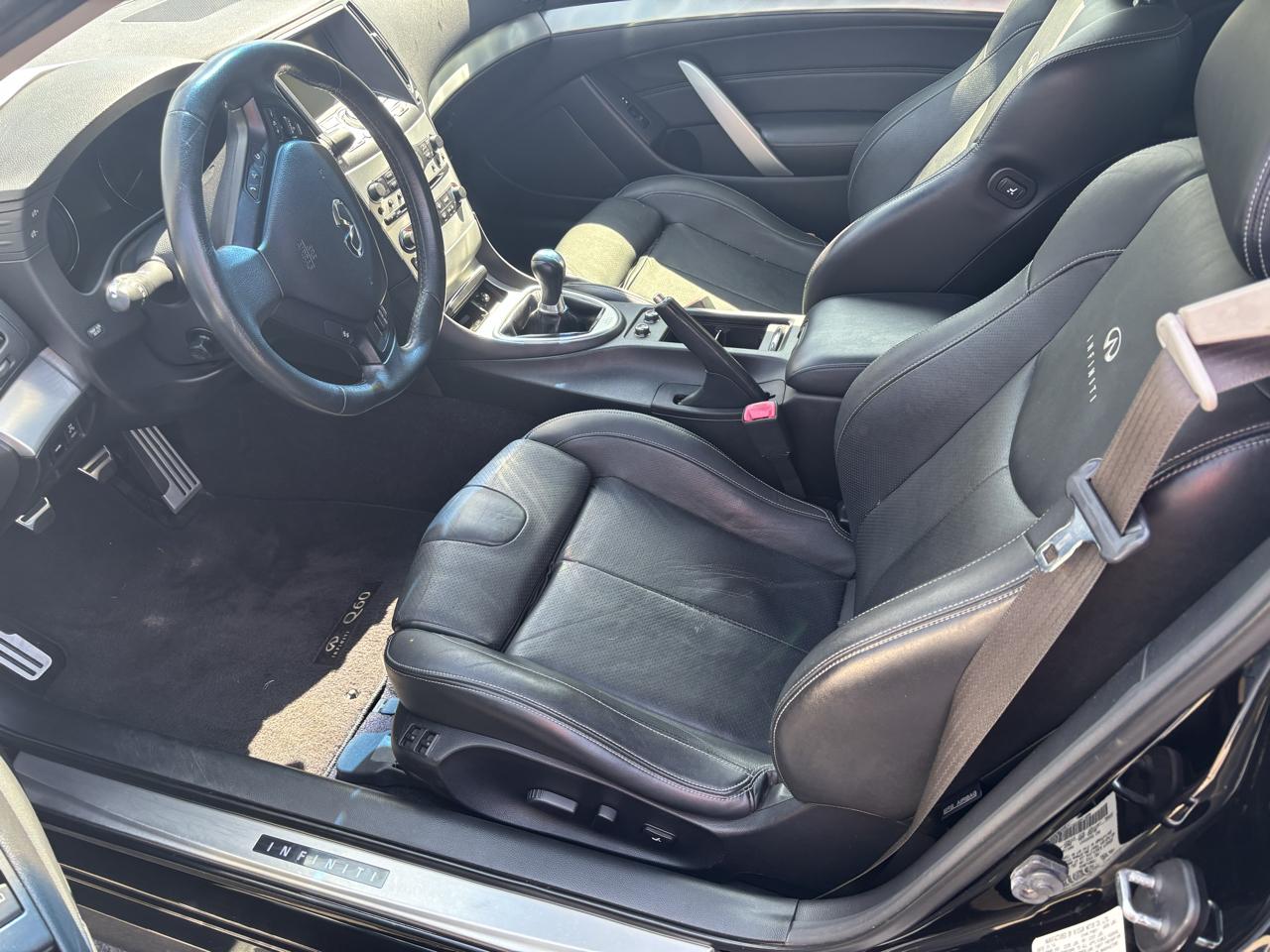 Infiniti Q60 Sport RWD 2014