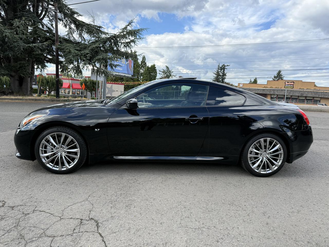 Infiniti Q60 Sport RWD 2014