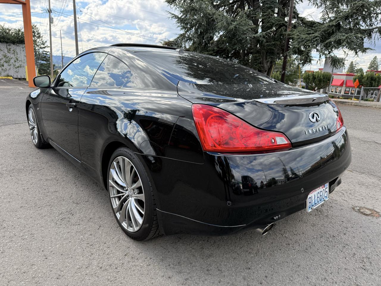 Infiniti Q60 Sport RWD 2014