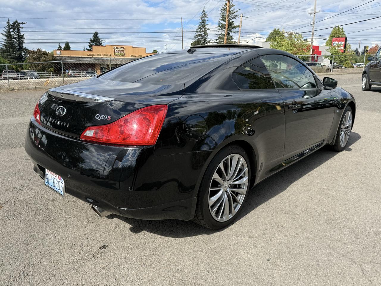 Infiniti Q60 Sport RWD 2014