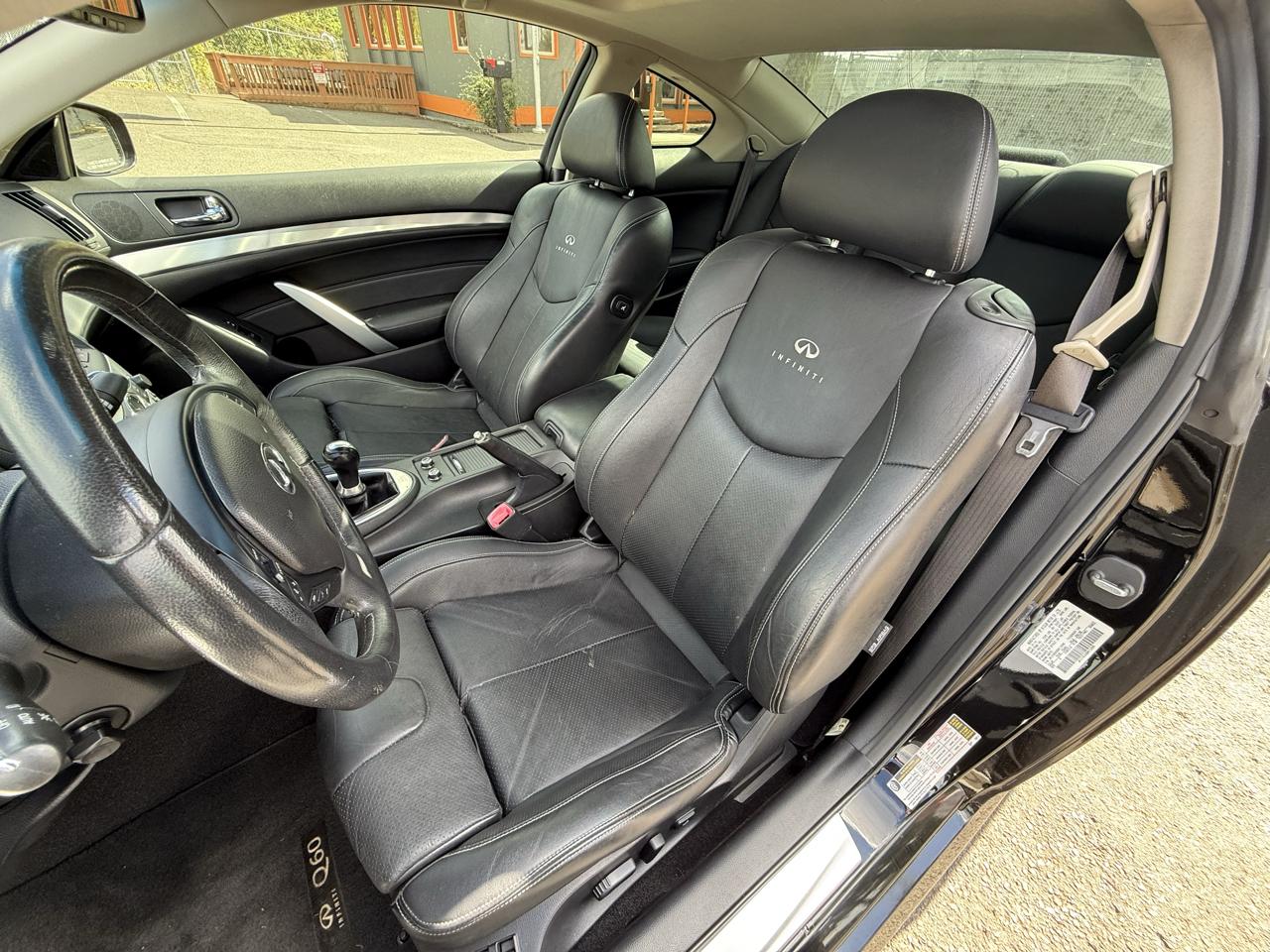 Infiniti Q60 Sport RWD 2014