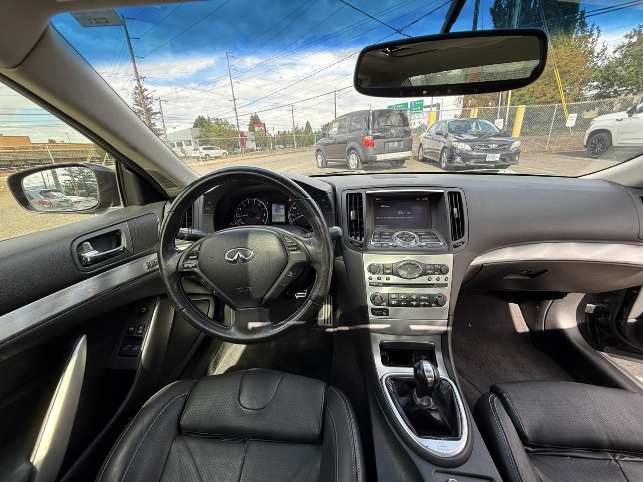 Infiniti Q60 Sport RWD 2014