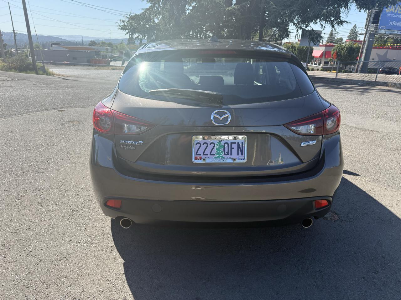 Mazda MAZDA3 i Grand Touring AT 5-Door 2016
