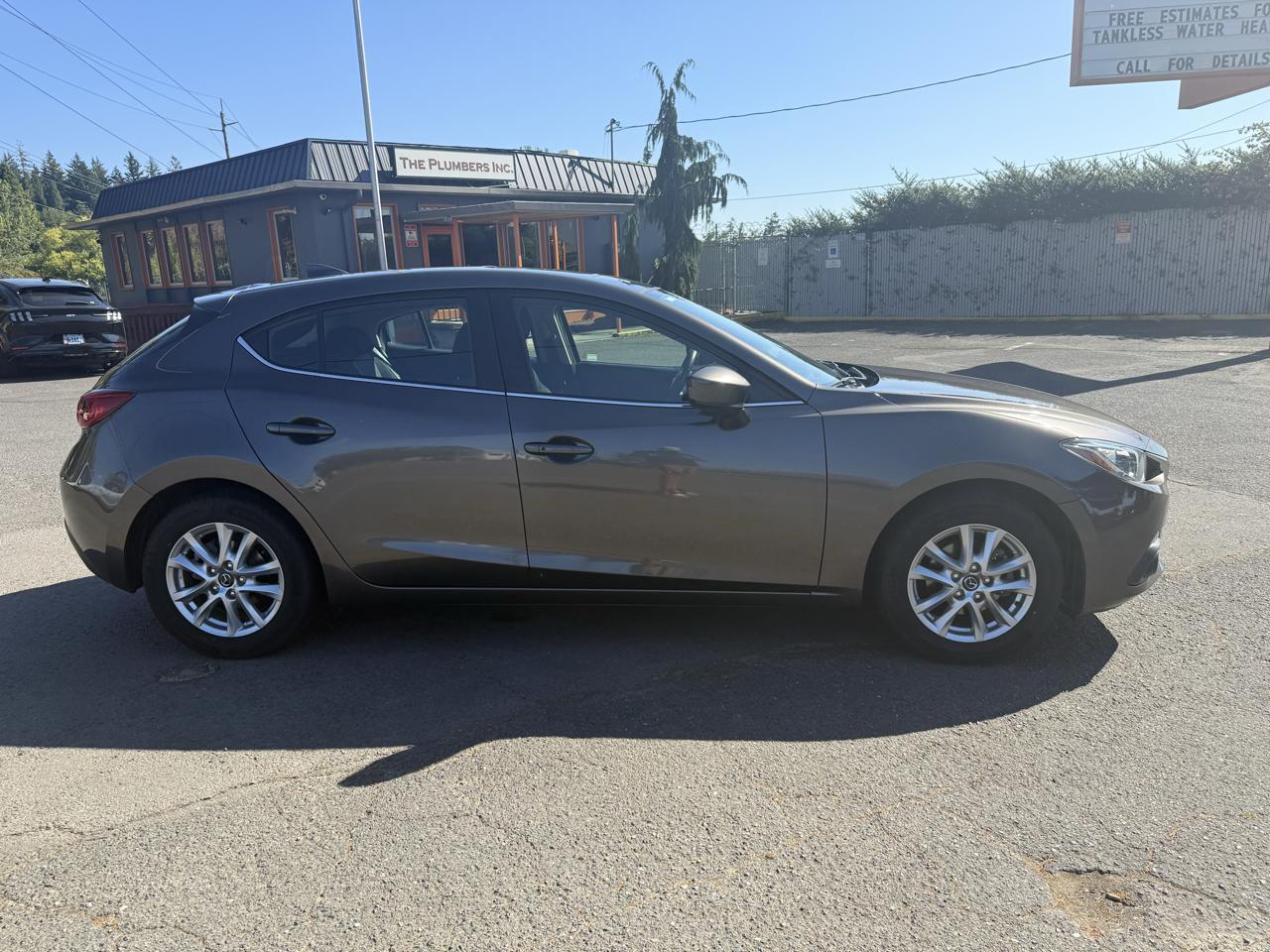 Mazda MAZDA3 i Grand Touring AT 5-Door 2016