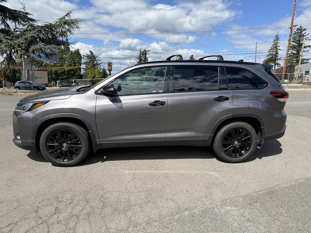 Toyota Highlander 4WD 4dr V6 SE (Natl) 2019