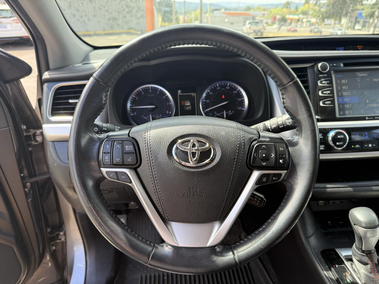 Toyota Highlander 4WD 4dr V6 SE (Natl) 2019
