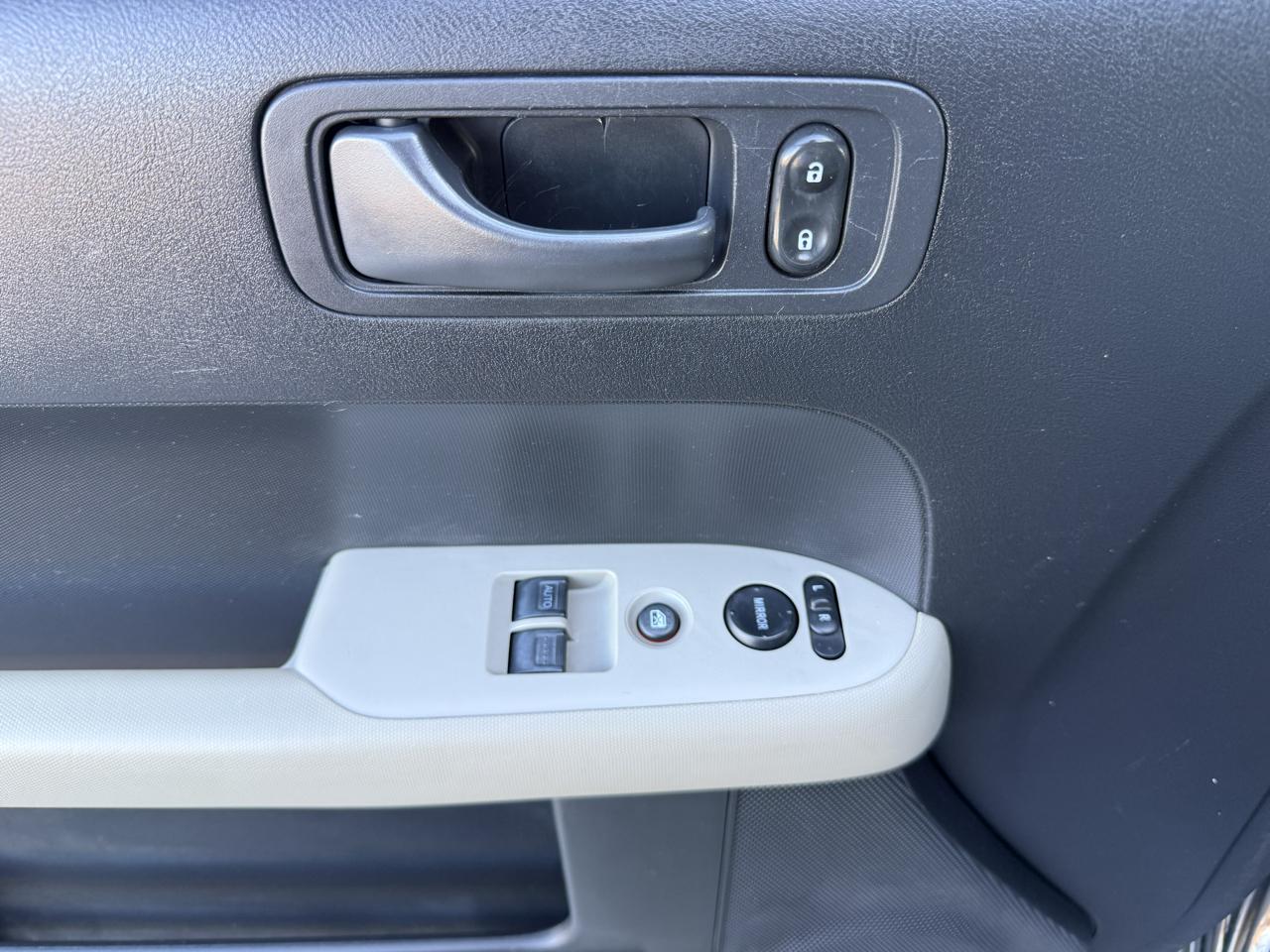 Honda Element photo 12