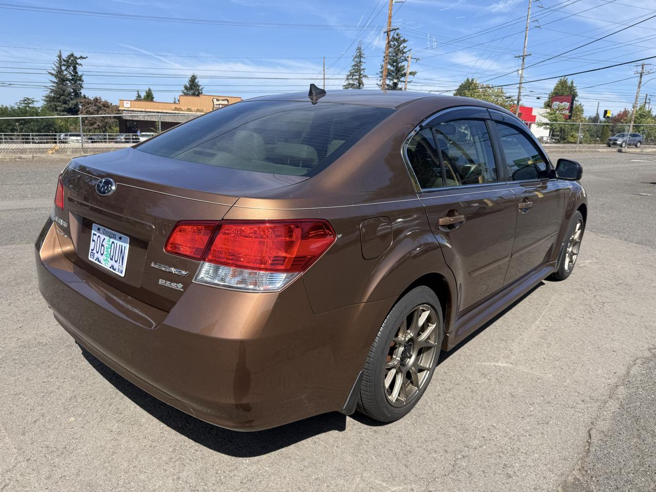 Subaru Legacy 2.5i Limited 2011