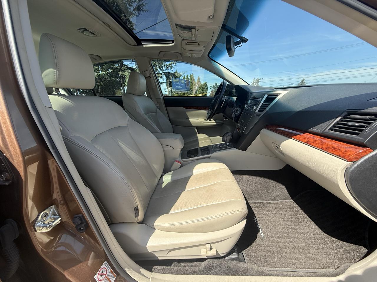 Subaru Legacy 2.5i Limited 2011