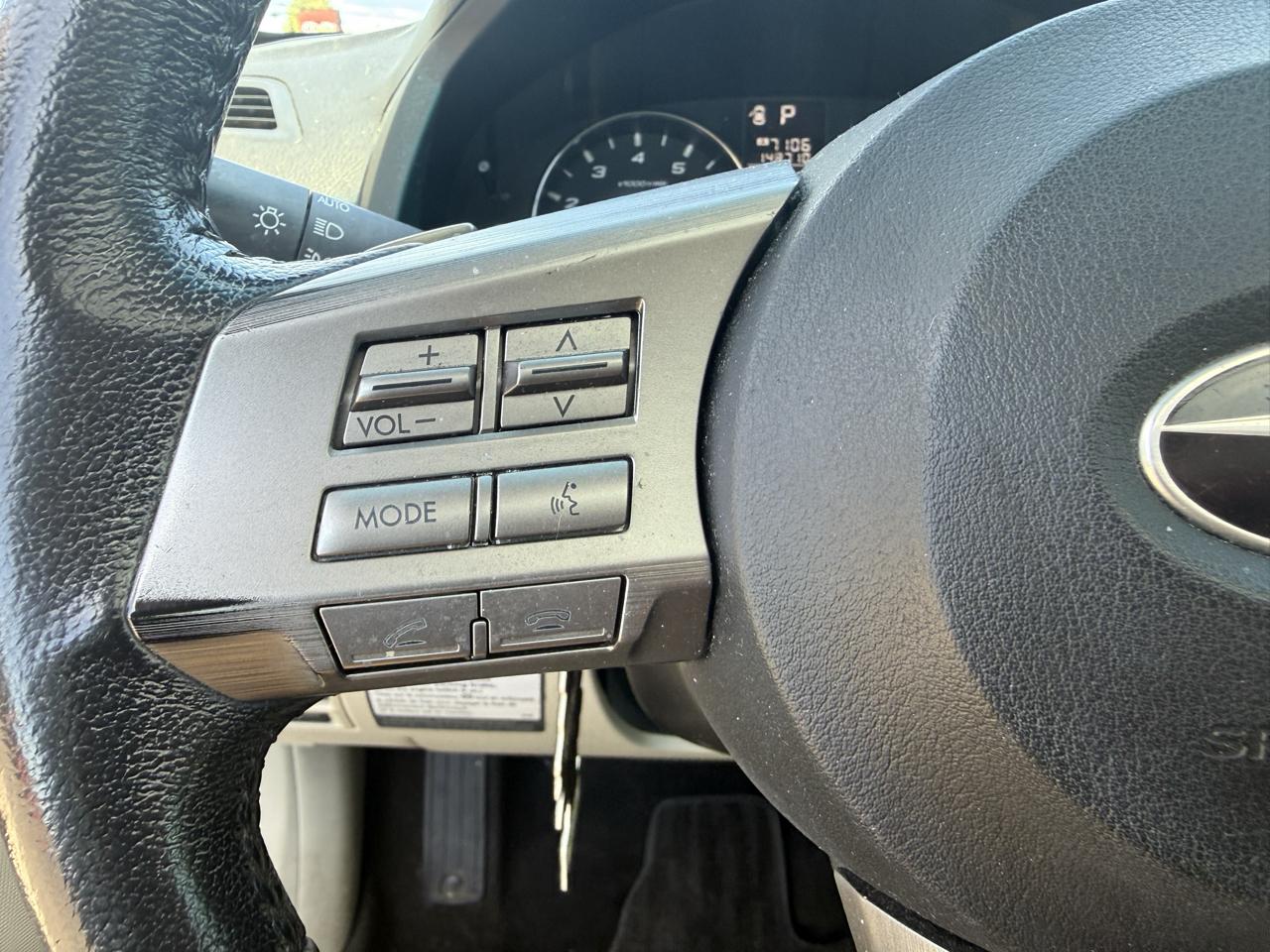 Subaru Legacy 2.5i Limited 2011
