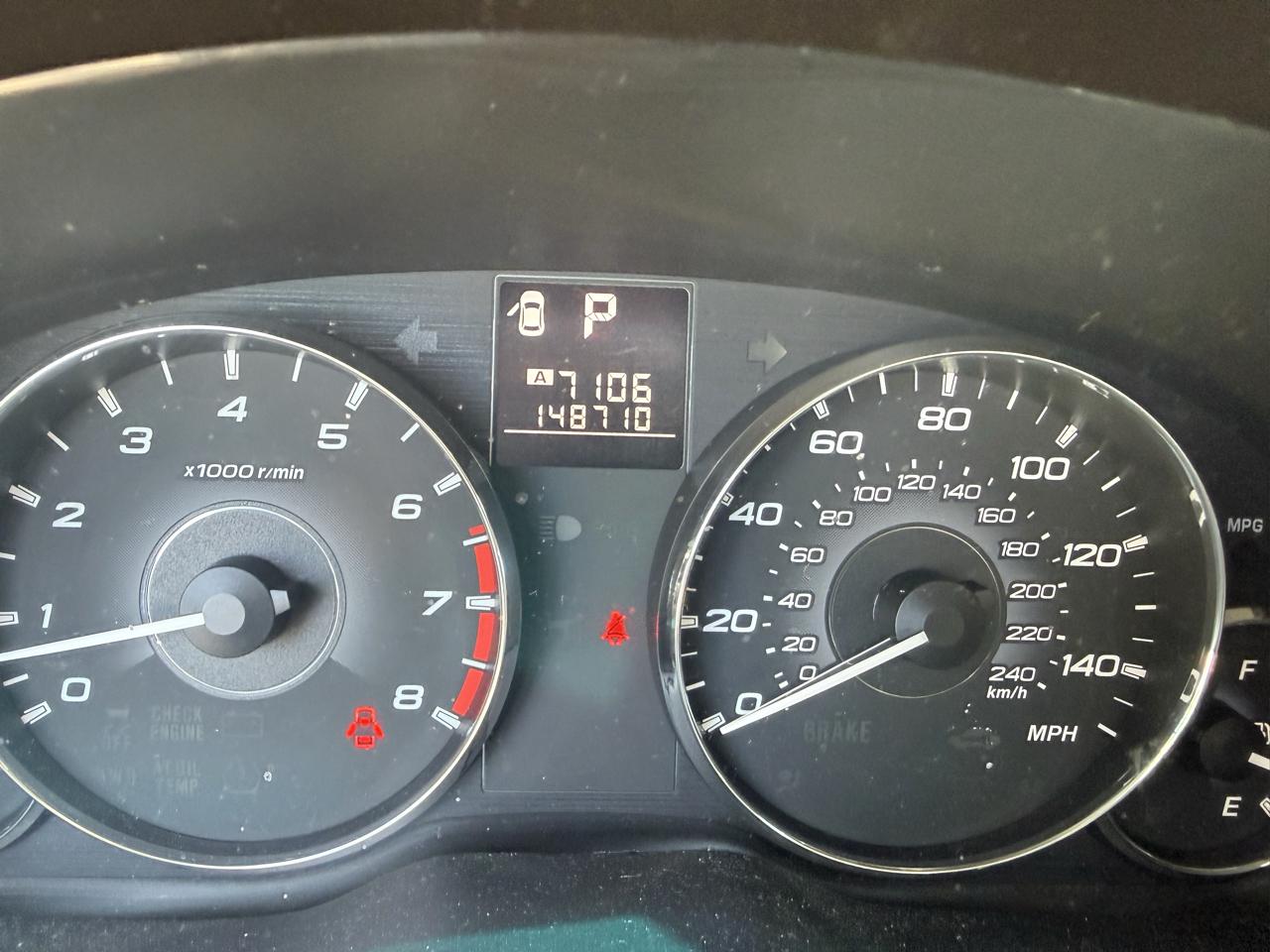 Subaru Legacy 2.5i Limited 2011