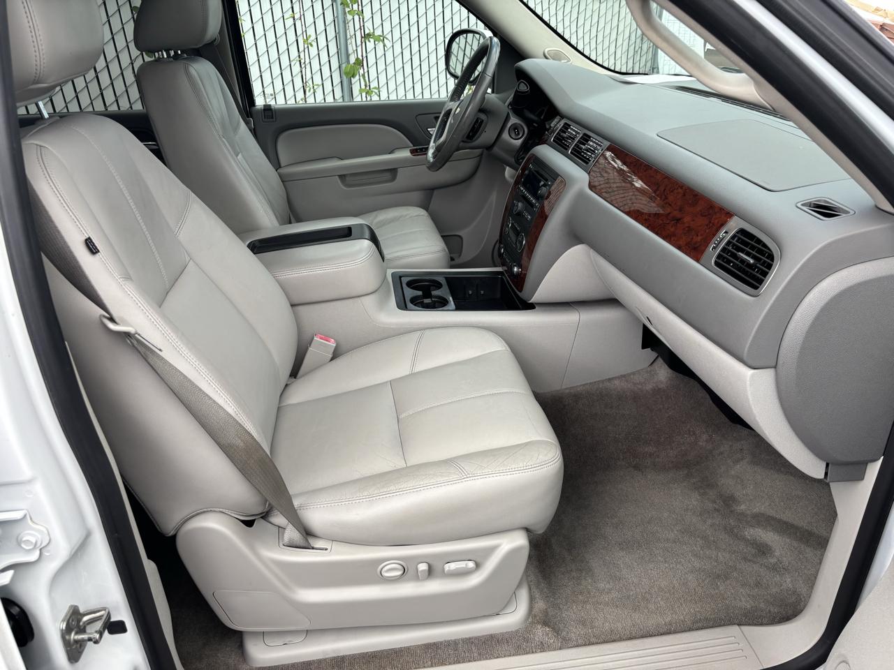 Chevrolet Tahoe LT 4WD 2012