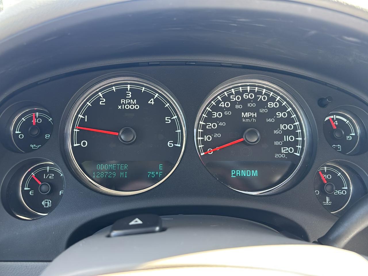 Chevrolet Tahoe photo 16