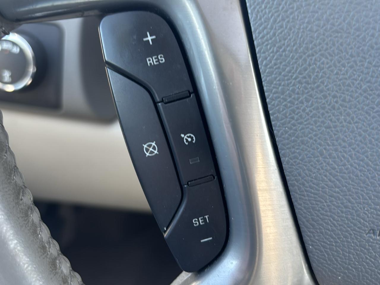 Chevrolet Tahoe photo 17
