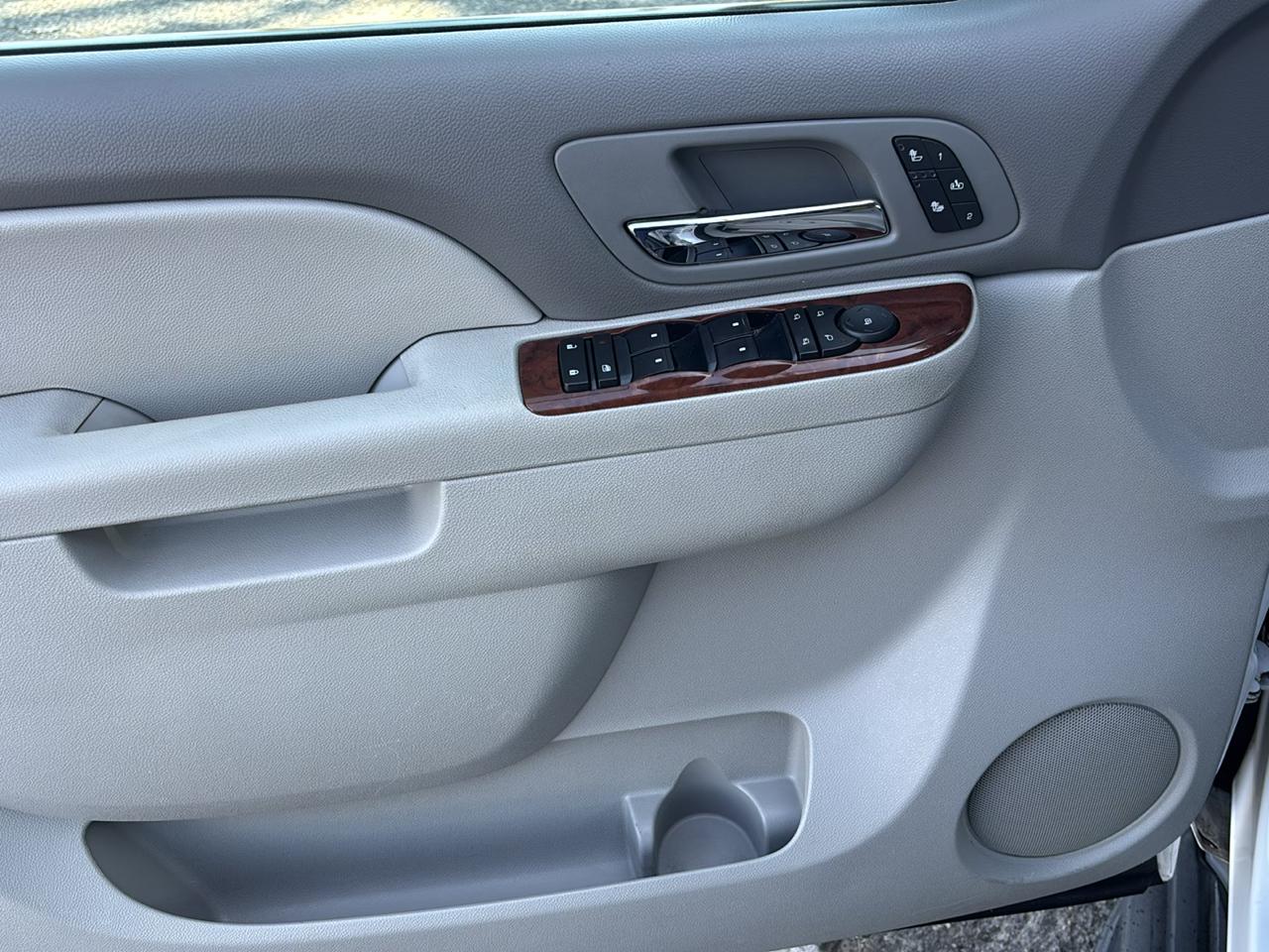 Chevrolet Tahoe photo 27