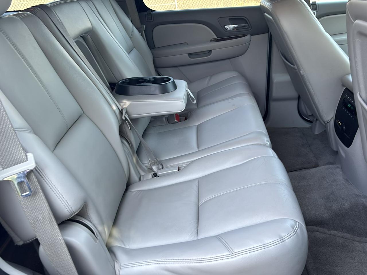 Chevrolet Tahoe photo 34