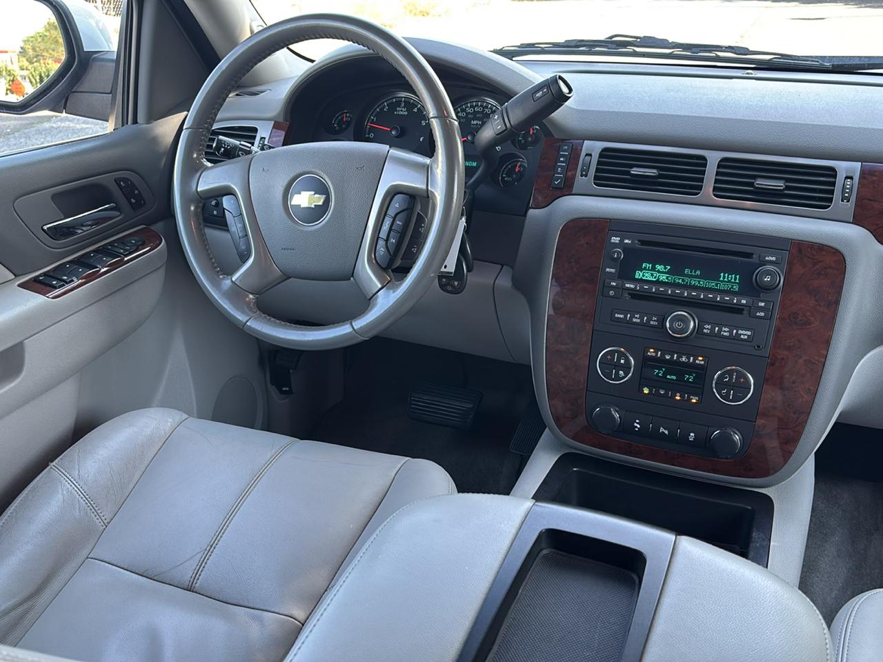 Chevrolet Tahoe photo 35