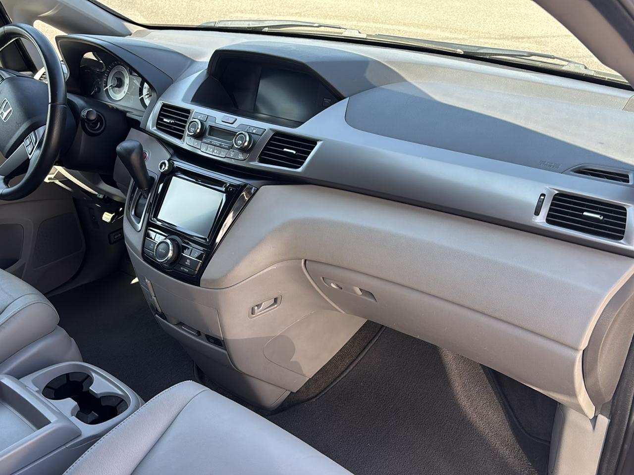 Honda Odyssey photo 17