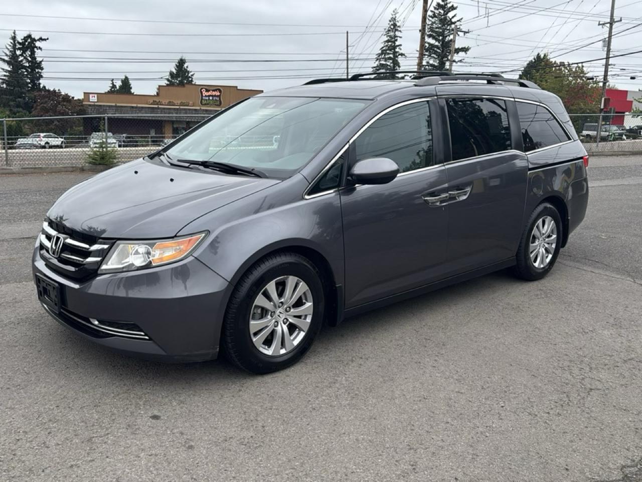 Honda Odyssey photo 4