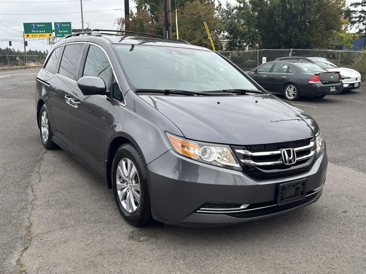 Honda Odyssey photo 3