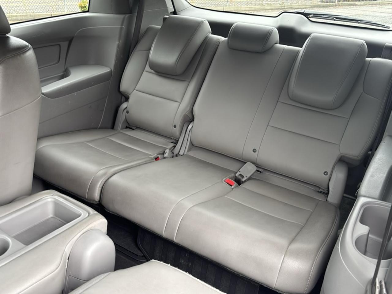 Honda Odyssey photo 12